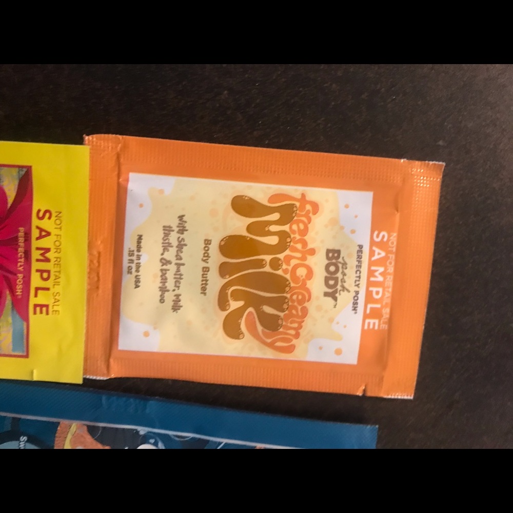 Perfectly Posh Bundle - Picture 5 of 6
